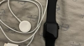 Good
													Apple Watch SE 2nd Gen 40mm - Midnight, A2722 - GPS, Aluminum, photo 2 of 6