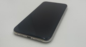 Mint
													Apple iPhone Xs - Unlocked, Silver, 64 GB, A1920, photo 6 of 6
