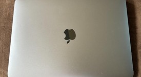 Good
													MacBook Air 2020 - 13" - I3, Silver, 256 GB, 8 GB, photo 1 of 9