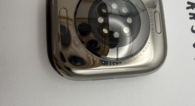 Good
													Apple Watch Series 11 42mm - Unlocked, Natural, A3335 - Cellular, Titanium, photo 2 of 12