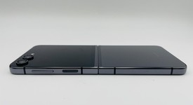 Mint
													Samsung Galaxy Z Flip5 - Unlocked Non-US, Graphite, 256 GB, 8 GB, SM-F731B, photo 4 of 8