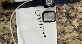 Good
													Apple Watch Series 5 44mm - AT&T, Gray, A2095 Cellular, Aluminum, photo 5 of 6
