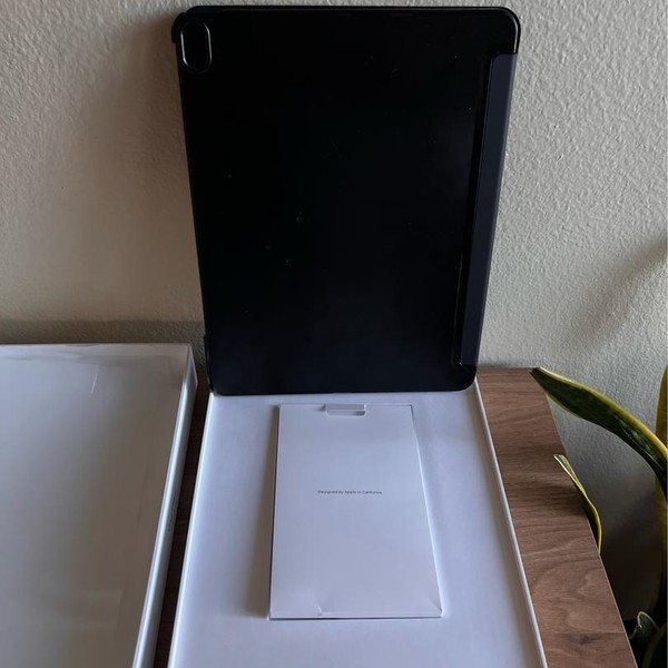 Apple iPad Pro 13 inch (M5) 2025 - Unlocked, 512 GB, Silver, Apple M5 9-Core, A3361, Standard Glass