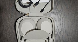 Used
													Sony WH-1000XM5 - Silver, photo 3 of 6