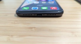 Good
													Apple iPhone 11 - AT&T, Black, 64 GB, A2111, photo 3 of 14