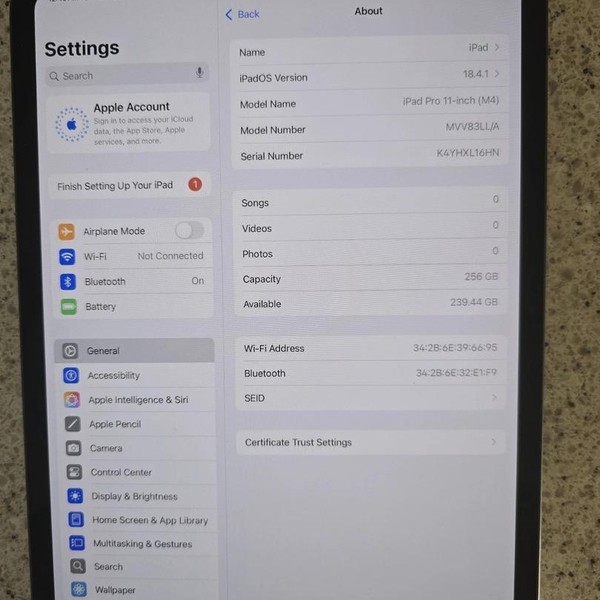 Apple iPad Pro 11 inch (M4) 2024 - Wi-Fi, 256 GB, Black, 8 GB, A2836, Standard Glass