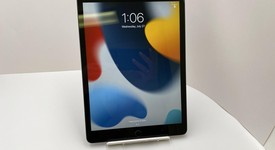 Good
													Apple iPad 7th Gen - Unlocked, Gray, 32 GB, A2200, photo 1 of 5