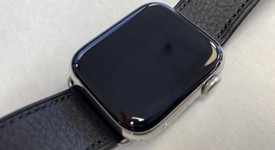 Good
													Apple Watch Series 4 44mm - Unlocked, Silver, A1976 - Cellular, Stainless, photo 3 of 5