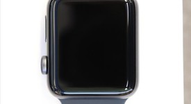 Mint
													Apple Watch Series 3 42mm - Unlocked, Gray, A1861, Aluminum, photo 2 of 7