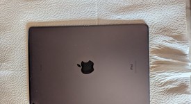 Good
													Apple iPad Air 3rd Gen - Wi-Fi, Gray, 256 GB, photo 3 of 8