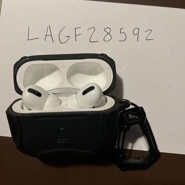 Apple AirPods Pro - MagSafe Case