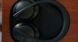Used
													Bose Noise Cancelling Headphones 700 - Black, photo 3 of 4
