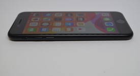 Mint
													Apple iPhone SE 2nd Gen 2020 - Unlocked, Black, 128 GB, A2275, photo 5 of 10