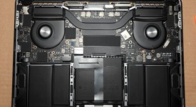 Good
													MacBook Pro 2018 (With Touch Bar) - 13" - I5, Gray, 256 GB, 8 GB, photo 2 of 23