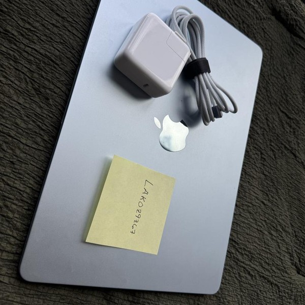 MacBook Air 2025 (M4) - 13 inch - 256 GB, Sky Blue, 16 GB, Apple M4