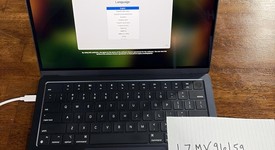 Fair
													MacBook Air 2022 - 13" - Apple M2, Midnight, 256 GB, 8 GB, photo 1 of 11