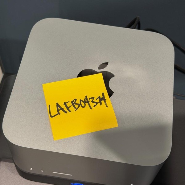 Mac Studio 2022 - 1 TB, 64 GB, Apple M1 Ultra, 64 Core GPU