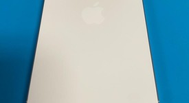 Mint
													Apple iPhone 15 Pro Max - Unlocked, White, 1 TB, A2849, photo 2 of 4