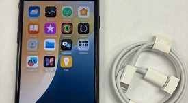 Mint
													Apple iPhone SE 3rd Gen 2022 - Unlocked, Midnight, 64 GB, A2595, photo 2 of 9