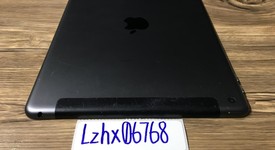 Good
													Apple iPad 7th Gen - Unlocked, Gray, 32 GB, A2200, photo 5 of 7