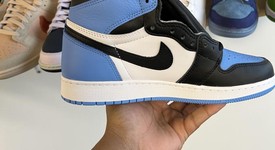 New
													Jordan 1 Retro High OG UNC Toe (GS) - 6.5, photo 3 of 6