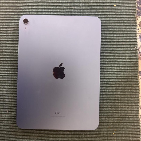 Apple iPad (10th Gen) - Wi-Fi, 64 GB, Blue, A2696