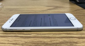 Mint
													Apple iPhone 8 - Verizon, Silver, 64 GB, A1863, photo 3 of 8
