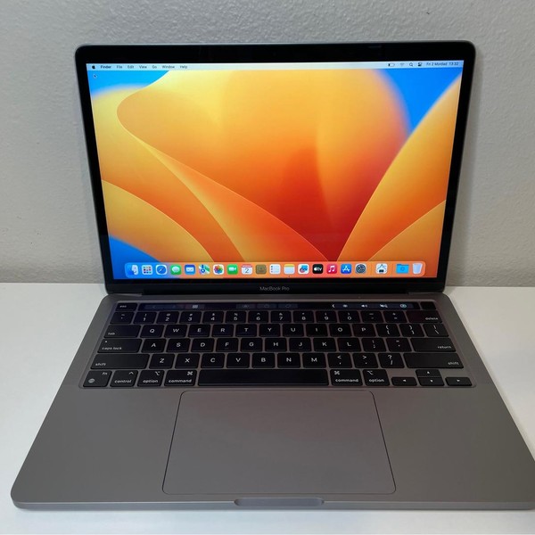 MacBook Pro 2020 - 13 inch - 512 GB, Gray, 16 GB, Apple M1