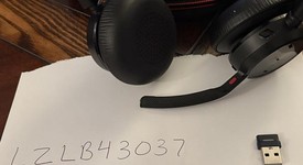 Used
													Poly Voyager Headphones, photo 1 of 4