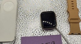 Mint
													Apple Watch Series 8 41mm - Unlocked, Starlight, A2772 - Cellular, Aluminum, photo 1 of 6