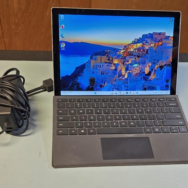 Microsoft Surface Pro 5 (2017) - Wi-Fi, 128 GB, Silver, 8 GB