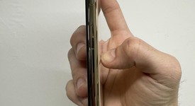 Good
													Apple iPhone Xs - AT&T, Gold, 64 GB, A1920, photo 5 of 8