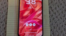 Good
													Motorola Razr (2024) - Unlocked, Orange, 256 GB, 8 GB, photo 2 of 18