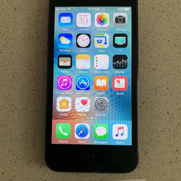 Apple iPhone 5 - Unlocked, 16 GB, Black, A1428