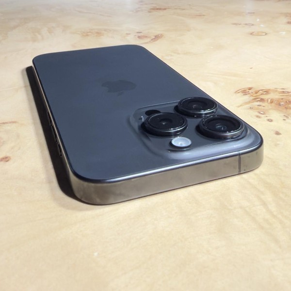 Apple iPhone 15 Pro - Spectrum, 128 GB, Black, A2848