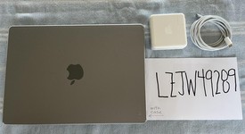 Good
													MacBook Pro 2021 - 14" - Apple M1 Pro 10-core, Gray, 512 GB, 16 GB, photo 4 of 6