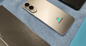 Mint
													Samsung Galaxy S25 Edge - Unlocked, Silver, 256 GB, 12 GB, SM-S937U1, photo 3 of 19