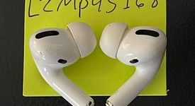 Used
													Apple AirPods Pro - Wireless Case, photo 4 of 5