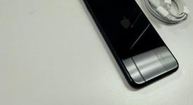 Mint
													Apple iPhone SE 3rd Gen 2022 - Unlocked, Midnight, 64 GB, A2595, photo 3 of 7