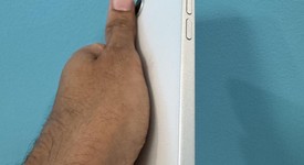 Mint
													Apple iPhone 16e - Boost, White, 128 GB, A3212, photo 3 of 6