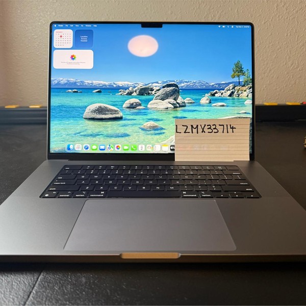 MacBook Pro 2021 - 16 inch - 1 TB, Gray, 64 GB, Apple M1 Max