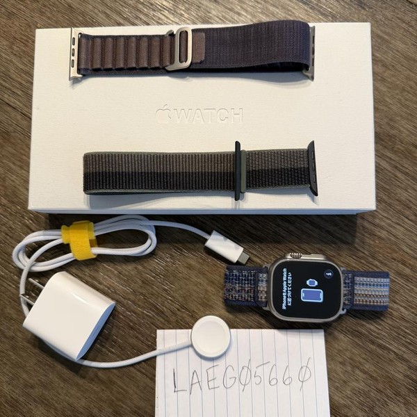 Apple Watch Ultra 2 49mm - Unlocked, Natural, A2986