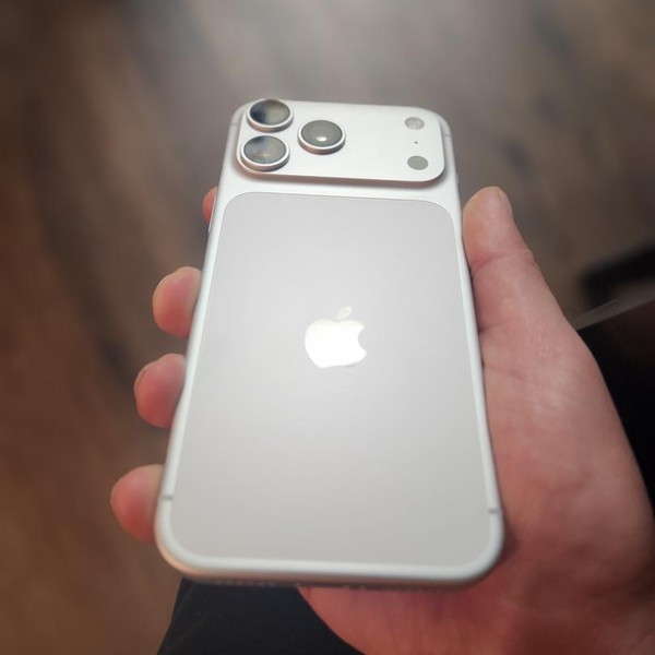 Apple iPhone 17 Pro Max - Unlocked, 512 GB, Silver, A3257