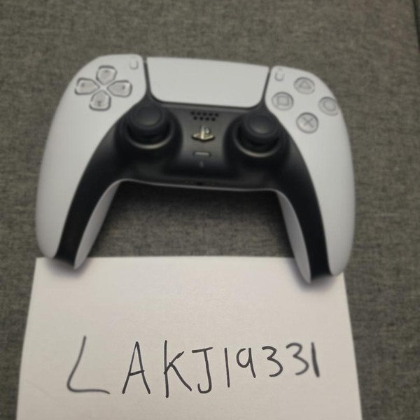 DualSense Wireless Controller - White