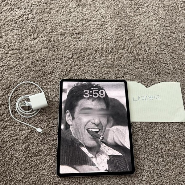 Apple iPad Pro 12.9 inch 6th Gen 2022 - Wi-Fi, 512 GB, Gray