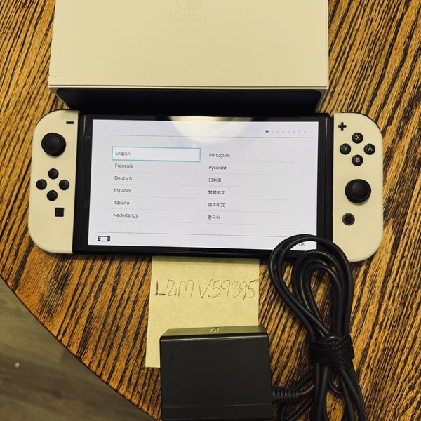Nintendo Switch - OLED - 64 GB, White