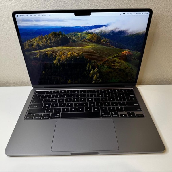 MacBook Air 2024 (M3) - 13 inch - 256 GB, Gray, 8 GB, Apple M3, 8-core GPU