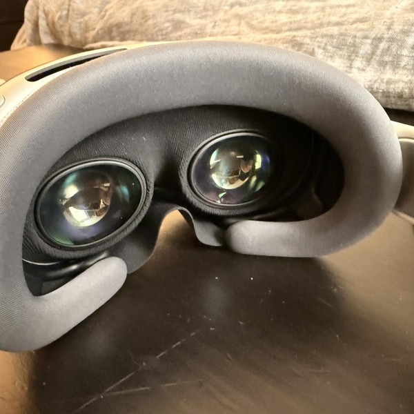 Apple Vision Pro - 256 GB