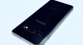 Good
													Samsung Galaxy S10 - Unlocked, Black, 128 GB, 8 GB, SM-G973U1, photo 2 of 4