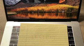 Good
													MacBook Pro 2017 (With Touch Bar) - 15" - I7, Silver, 1 TB, 16 GB, photo 2 of 13